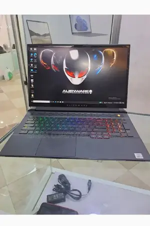 New Laptop Alienware M17x R2 32GB Intel Core I7 SSD 1T