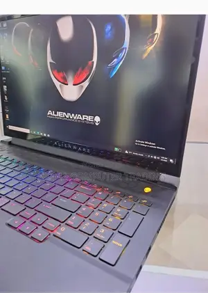 New Laptop Alienware M17x R2 32GB Intel Core I7 SSD 1T