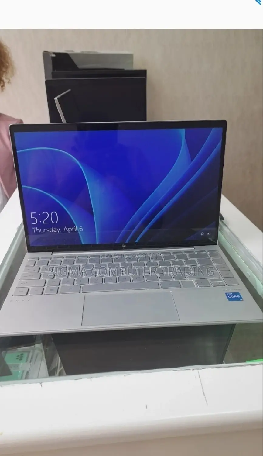 New Laptop HP Envy 13 8GB Intel Core I5 SSD 512GB
