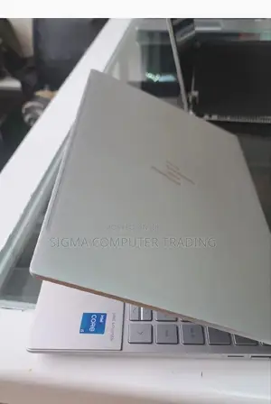 New Laptop HP Envy 13 8GB Intel Core I5 SSD 512GB