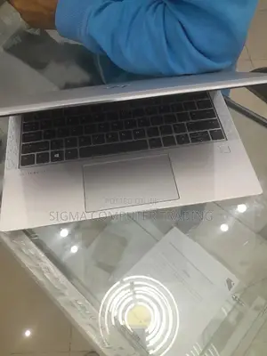 New Laptop HP EliteBook X GB Intel Core I7 SSD 512GB