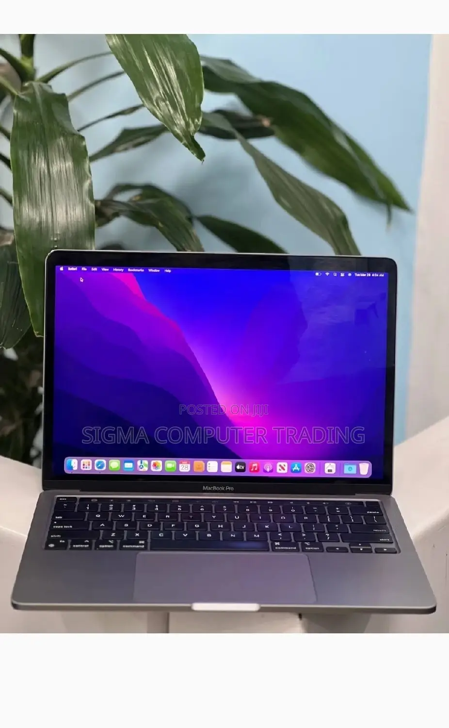 New Laptop Apple MacBook Pro M1 16GB Apple M1 Pro SSD 256GB