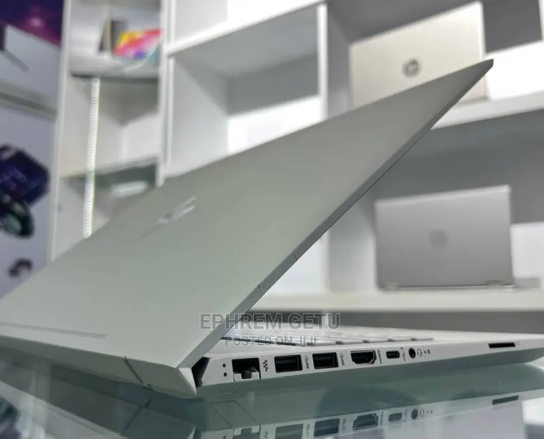 New Laptop HP Envy 17 16GB Intel Core I7 SSD 512GB