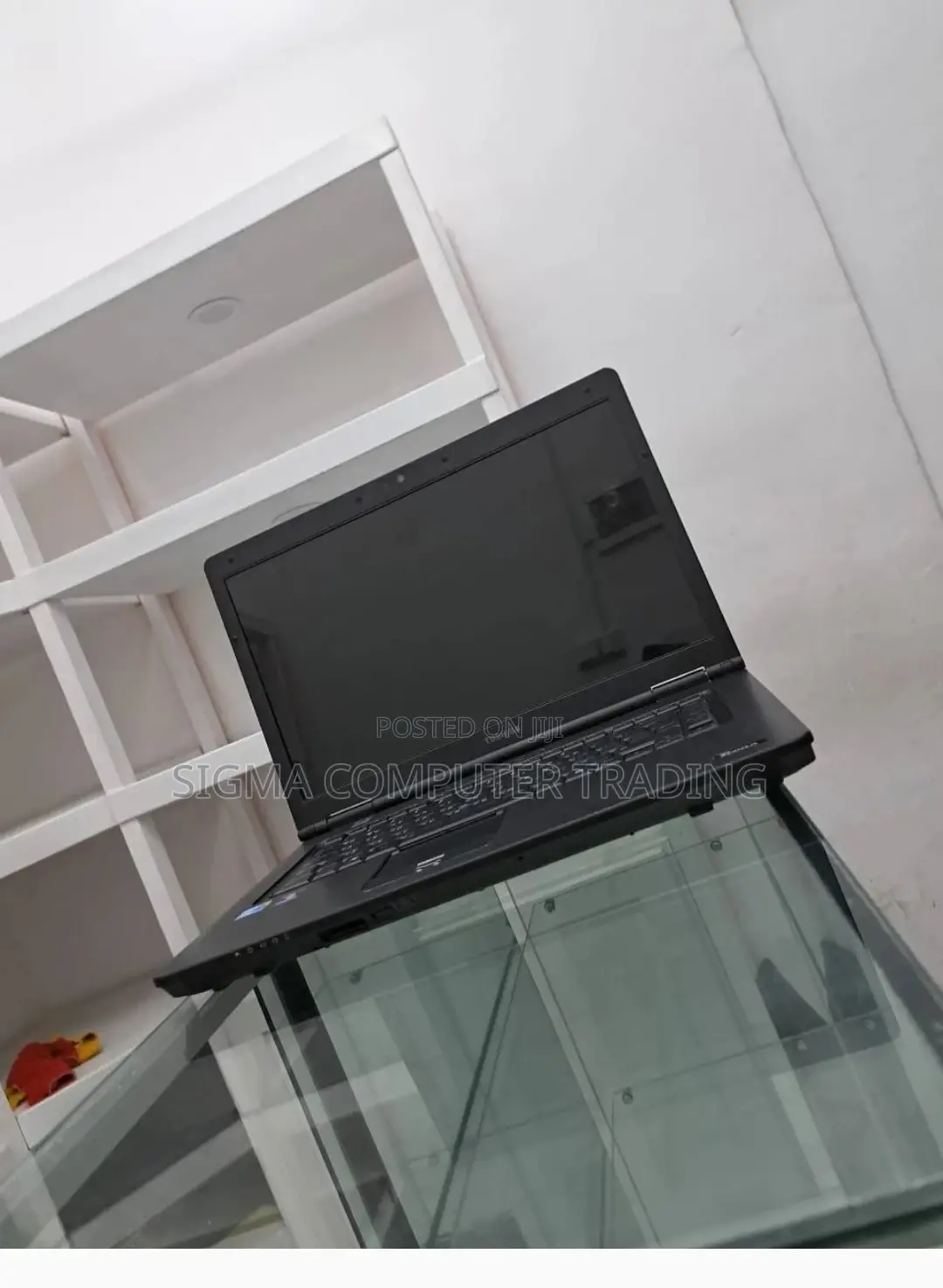 Laptop Toshiba Satellite C850 8GB Intel Core I5 HDD 1T