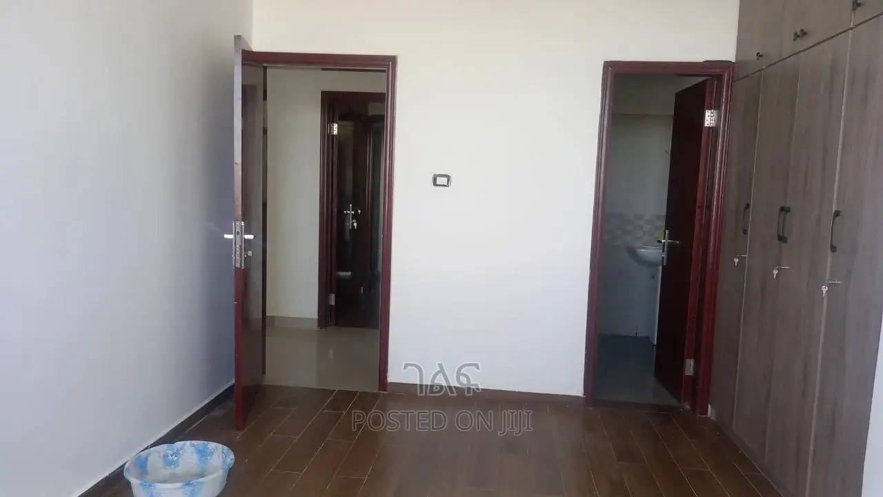 3bdrm Apartment in የኖህ, Bole for Sale