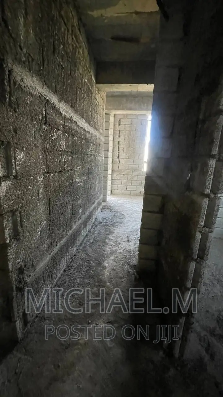 3bdrm Apartment in Visco Real Estate, Bole for sale