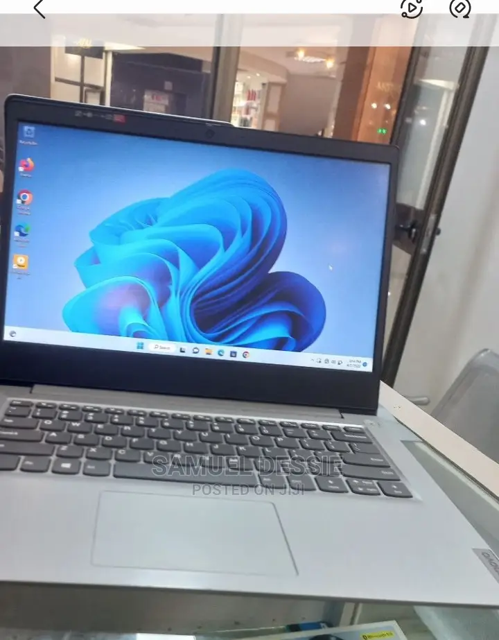 New Laptop Lenovo Ideapad 3 8GB Intel Core I5 HDD 1T