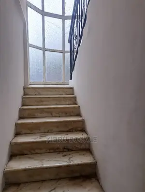 10bdrm House in Ayat, Bole for Sale