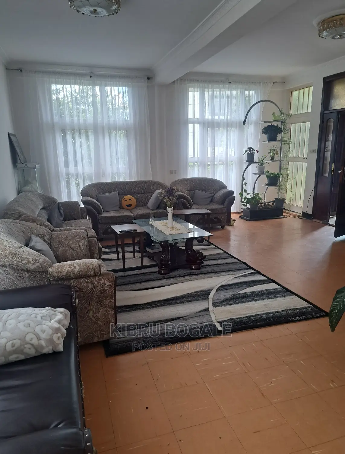 10bdrm House in Ayat, Bole for Sale