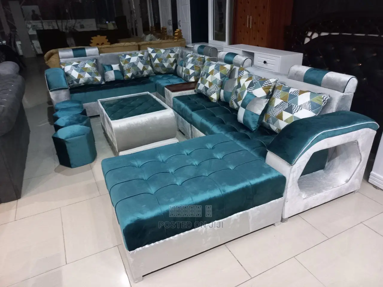 U Shaped Sofa With Table