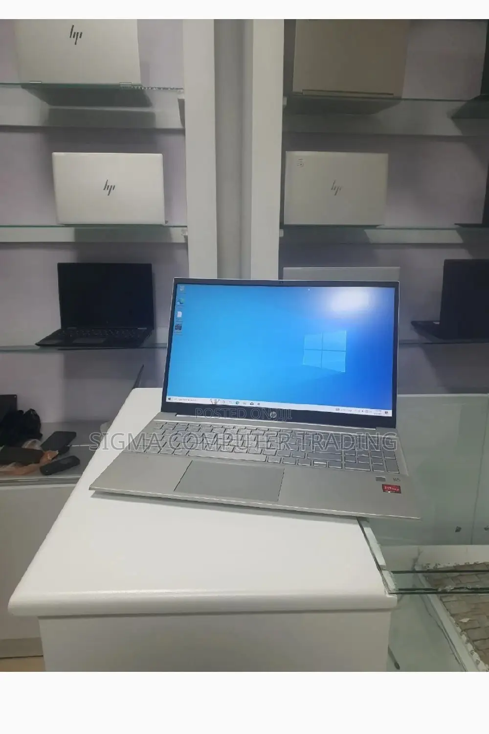 New Laptop HP Pavilion 15 8GB AMD Ryzen 7 SSD 512GB