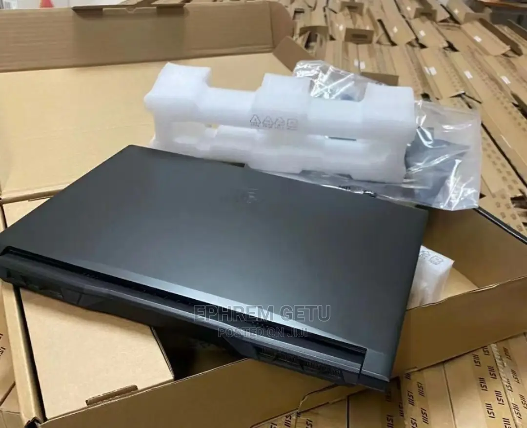 New Laptop MSI MSI Sword 15 16GB Intel Core I7 SSD 1T