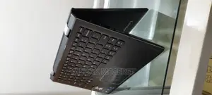 Laptop Lenovo ThinkPad X380 Yoga 2GB Intel Xeon SSD 72GB