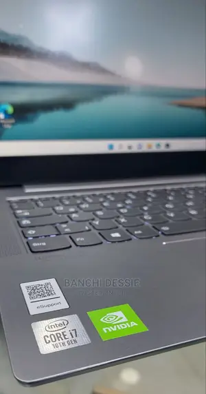 New Laptop Lenovo Ideapad 3 12GB Intel Core I7 SSD 1T