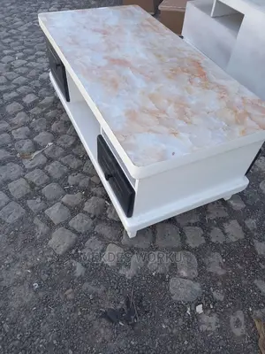 Photo - Table(ጠረጴዛ)