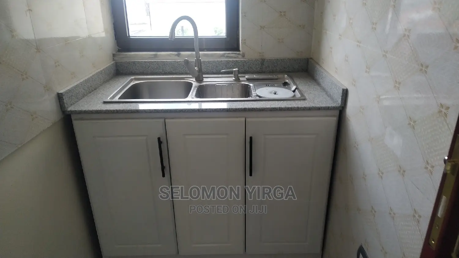 3bdrm Apartment in አድስ አበባ, Bole for Rent