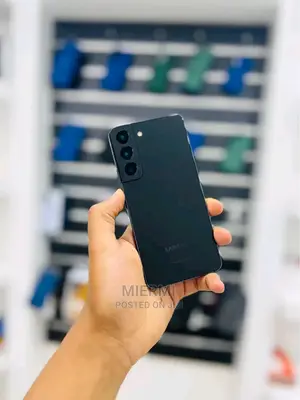 New Samsung Galaxy S22 5G 256 GB Black