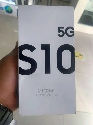 New Samsung Galaxy S10 5G 256 GB Gold