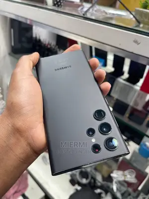 New Samsung Galaxy S22 Ultra 5G 256 GB Black
