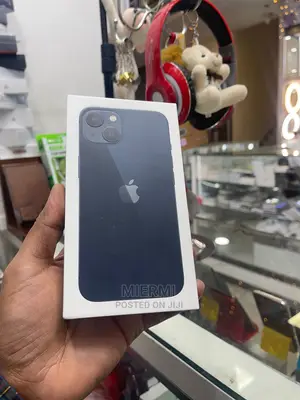 Photo - New Apple iPhone 13 128 GB Black