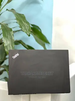 Photo - New Laptop Lenovo ThinkPad 2 8GB Intel Core I3 SSD 512GB