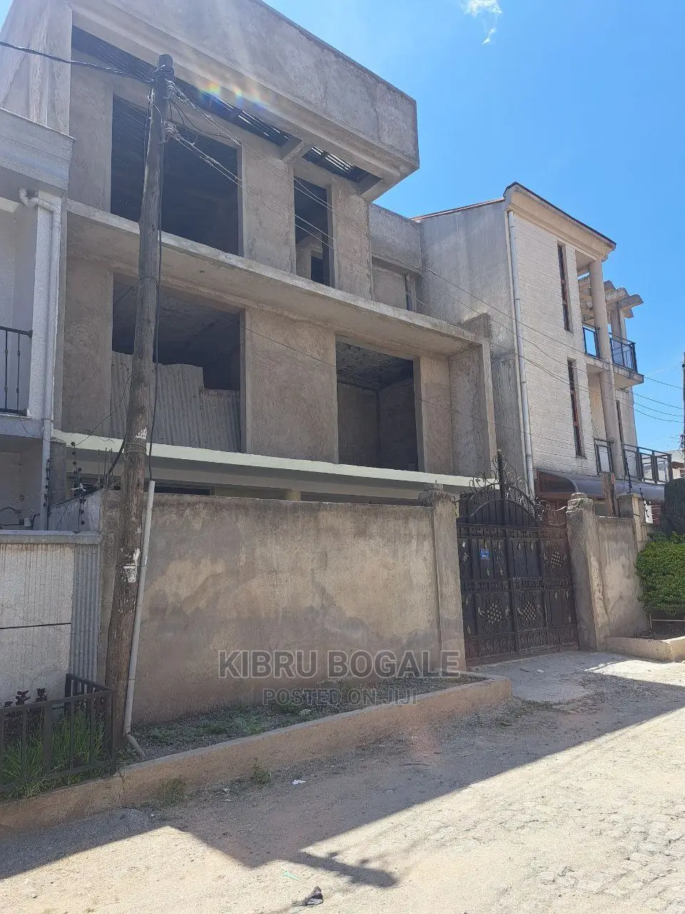 7bdrm House in Ayat, Bole for Sale
