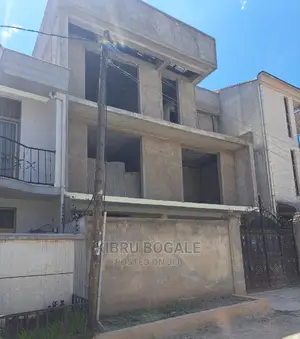 7bdrm House in Ayat, Bole for Sale