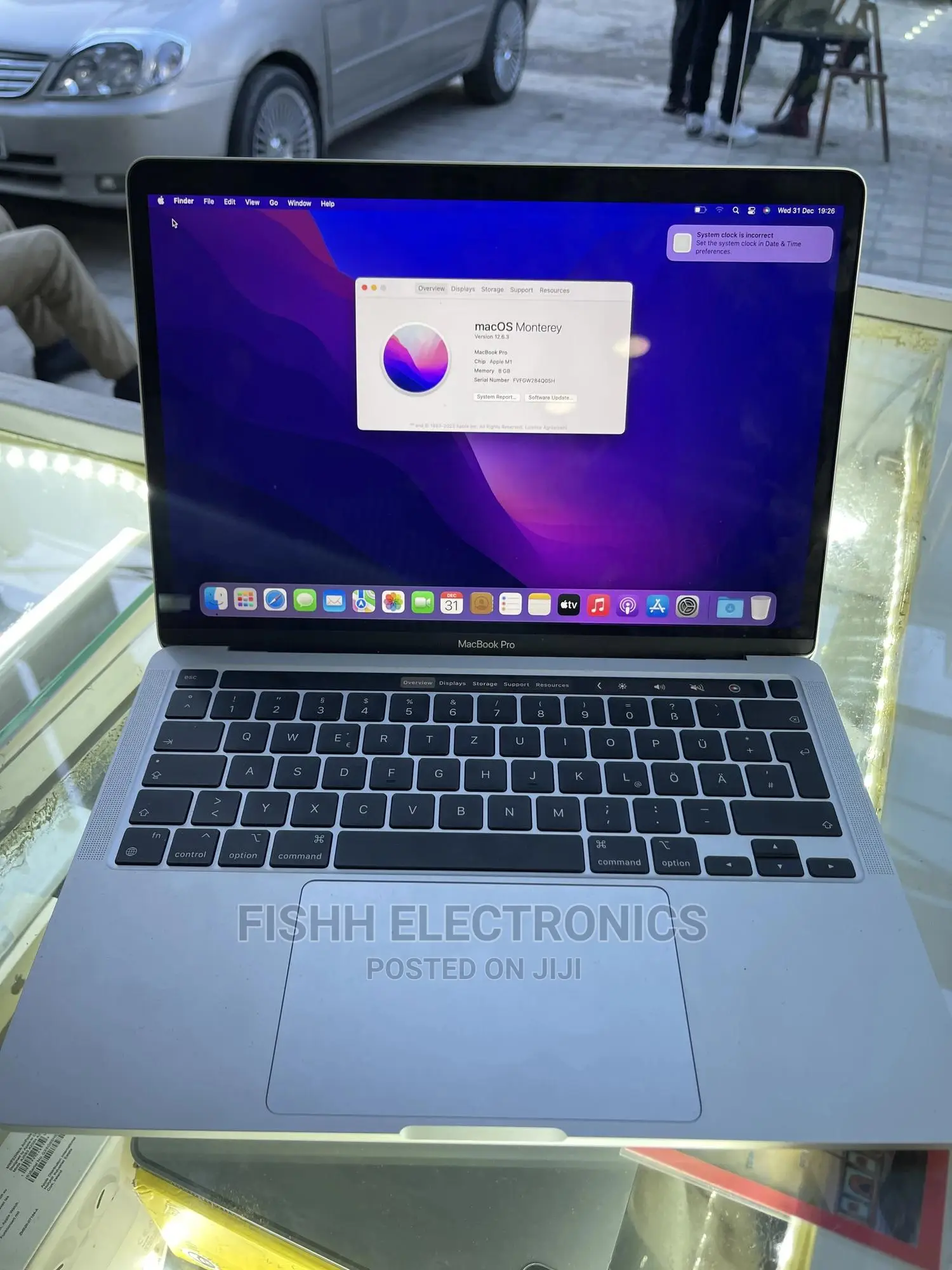 New Laptop Apple MacBook Pro 2020 M1 8GB Apple M1 SSD 512GB