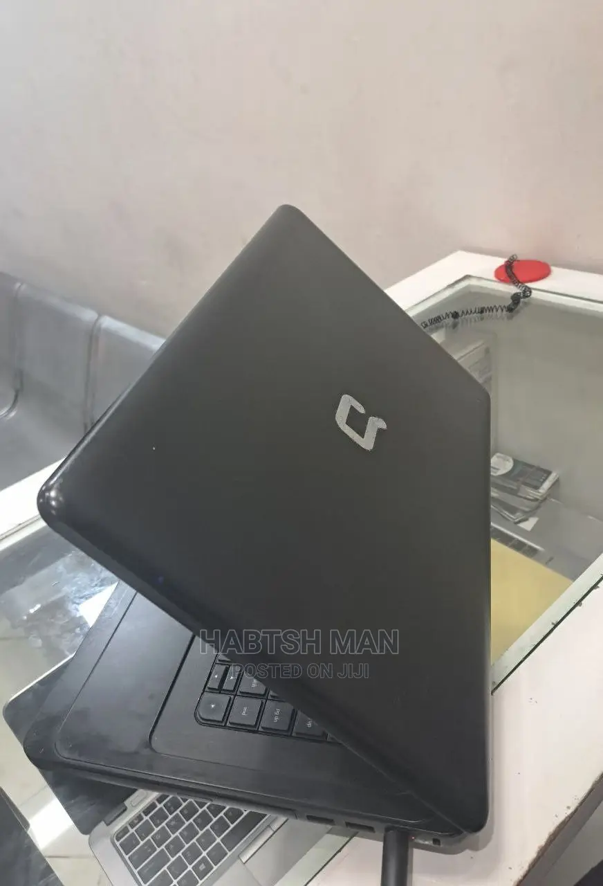 Laptop HP Compaq Presario X1000 4GB Intel Celeron HDD 320GB