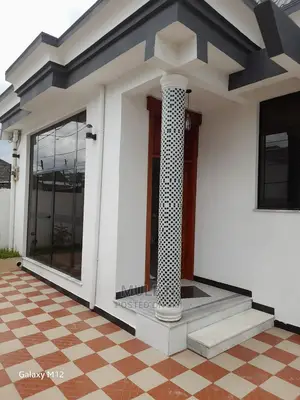 Photo - Furnished 4bdrm Villa in Figga(ፊጋ), Bole for sale