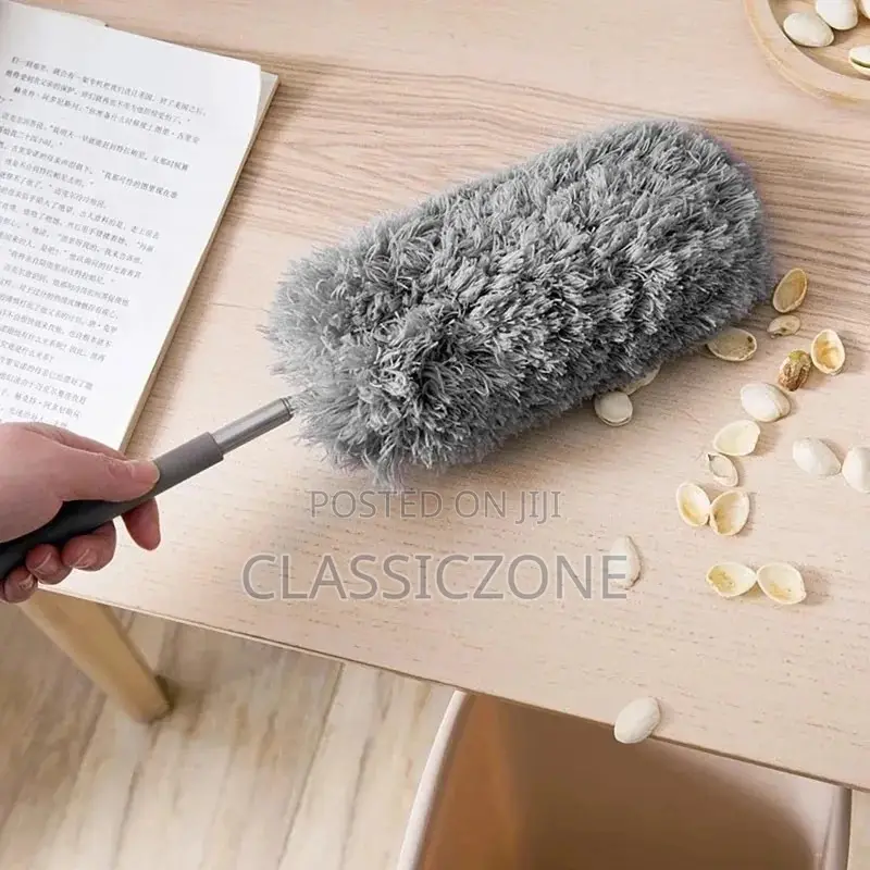 Retractable Dust Duster