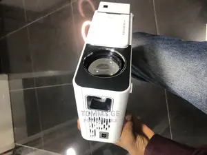Photo - T5 High Brightness Projector በዐይነቱ ልዩ የሆነ አንድሮይድ ፕሮጀክተር