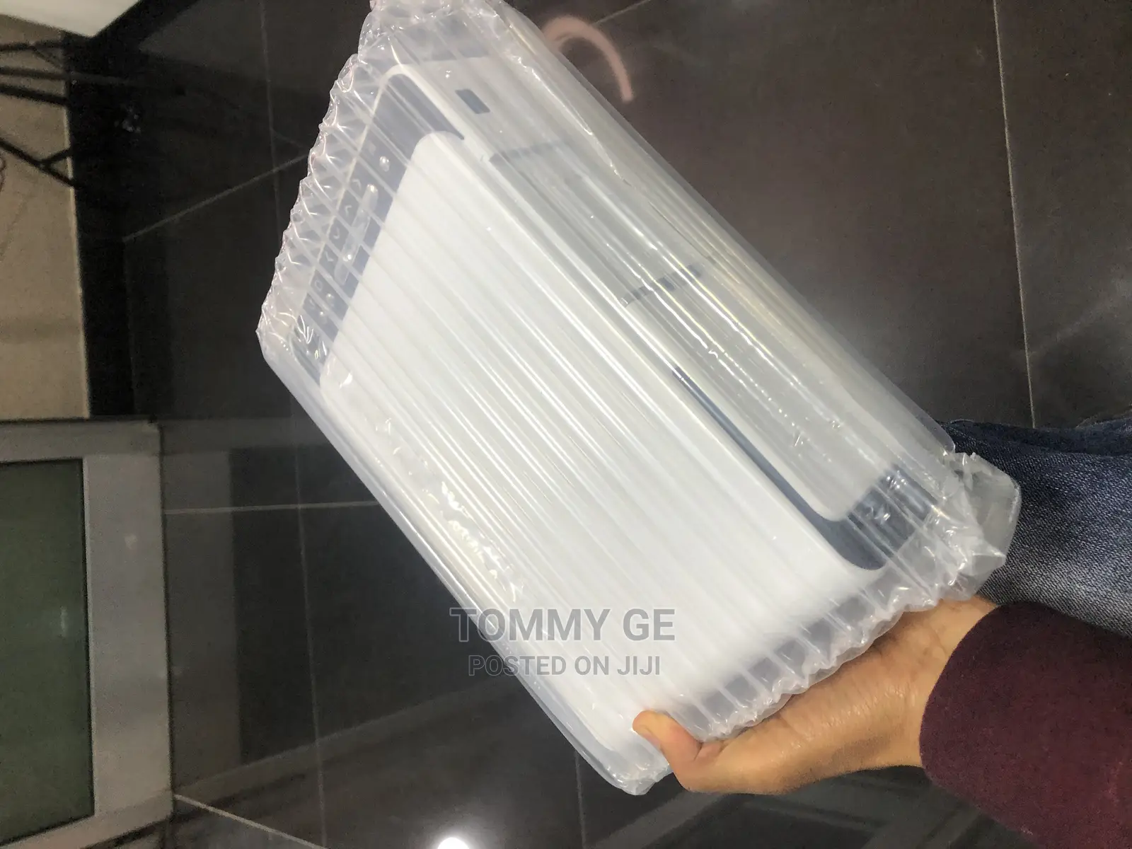 T5 High Brightness Projector በዐይነቱ ልዩ የሆነ አንድሮይድ ፕሮጀክተር