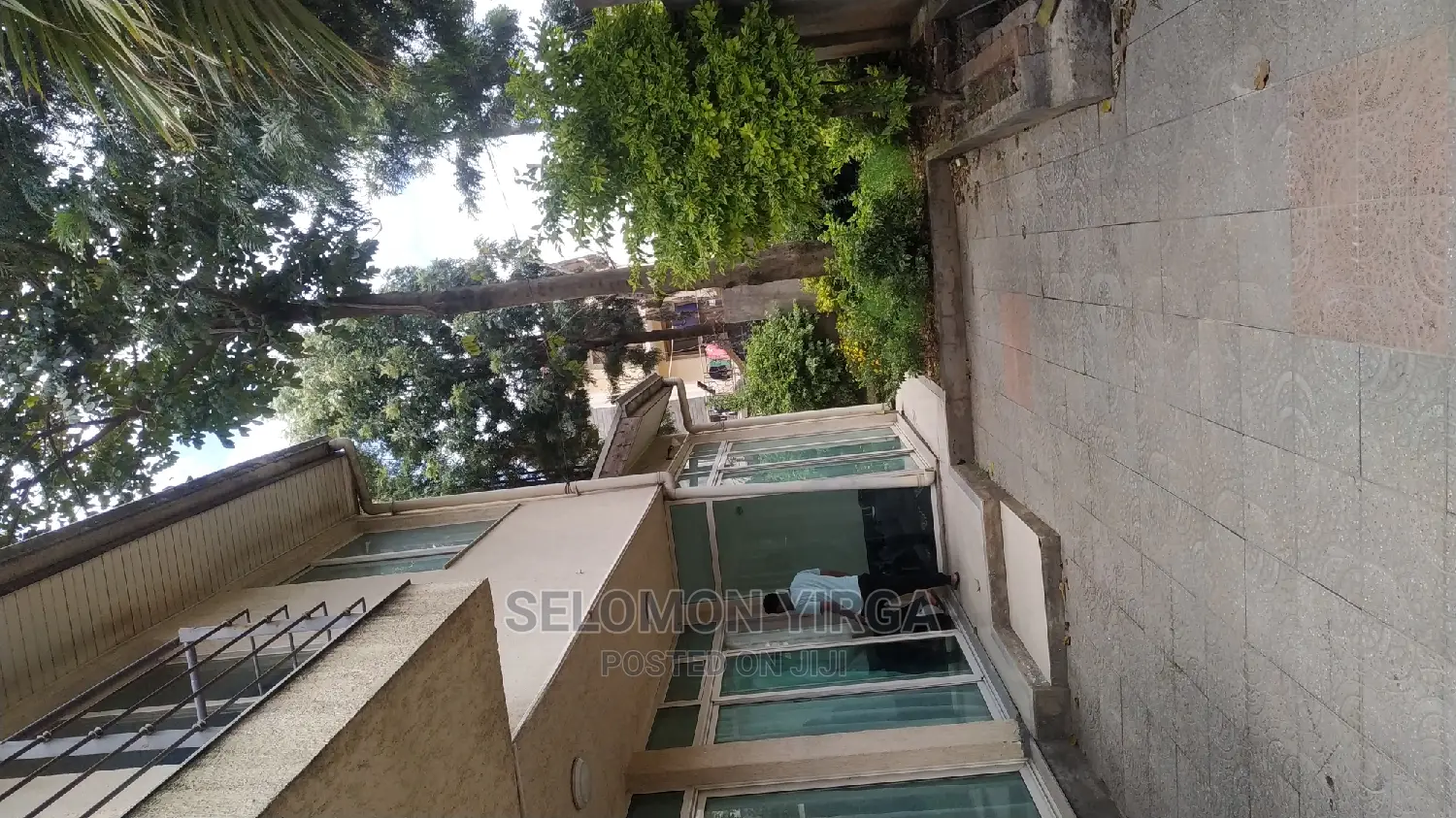 Furnished 5bdrm Duplex in አድስ አበባ, Bole for Rent