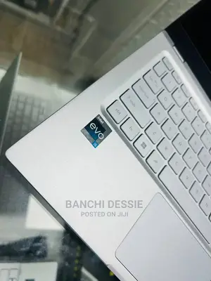 Photo - New Laptop Acer Switch 3 16GB Intel Core I5 SSD 512GB