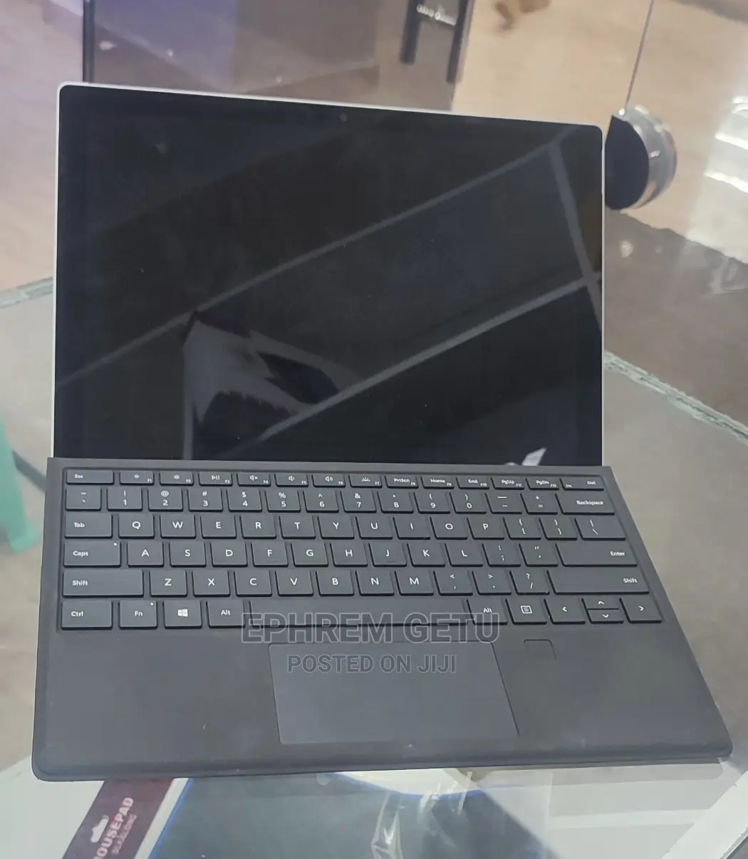 New Laptop Microsoft Surface Pro 16GB Intel Core I7 SSD 512GB