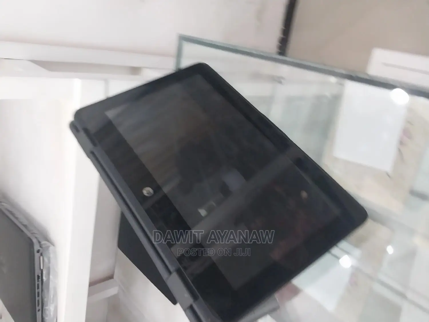 New Laptop HP Pro X2 612 G2 8GB Intel Core I5 SSD 256GB