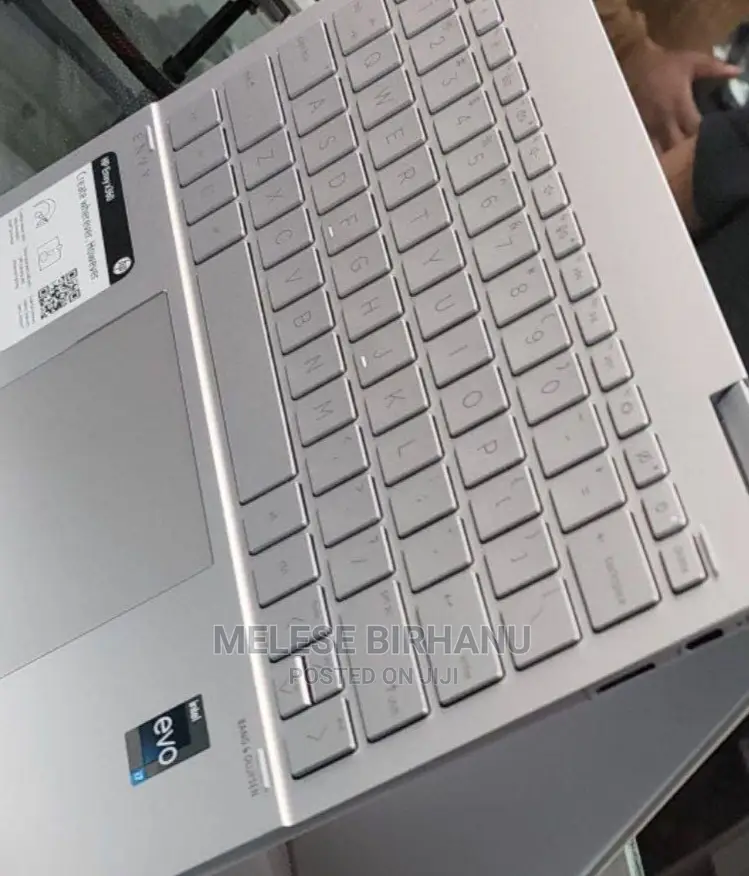 New Laptop HP Envy X360 8GB Intel Core i7 SSD 512GB