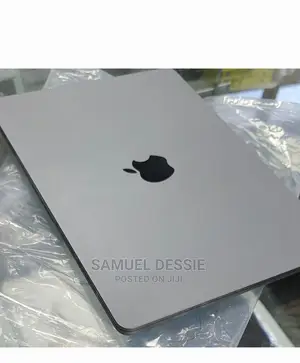 New Laptop Apple MacBook Air 2022 M2 8GB Intel Core I5 SSD 256GB