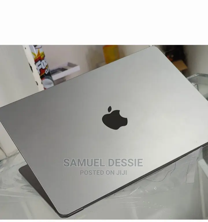 New Laptop Apple MacBook Air 2022 M2 8GB Intel Core I5 SSD 256GB