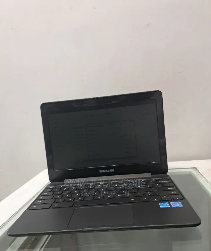 Laptop Samsung Chromebook Pro 4GB SSD 16 GB