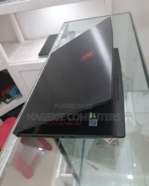 New Laptop MSI GF63 4GB Intel Core I5 SSD 256GB