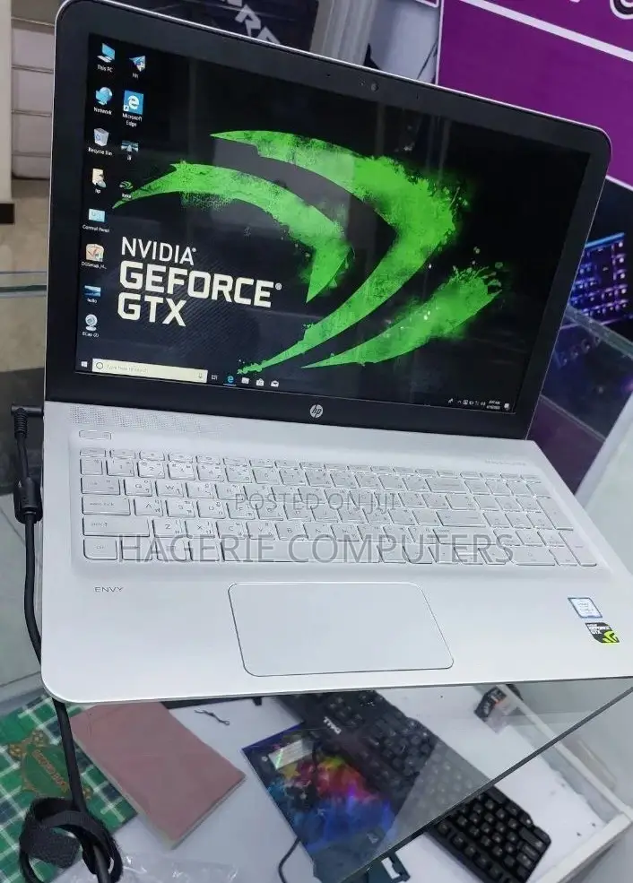 New Laptop HP Envy 13 8GB Intel Core I5 HDD 1T