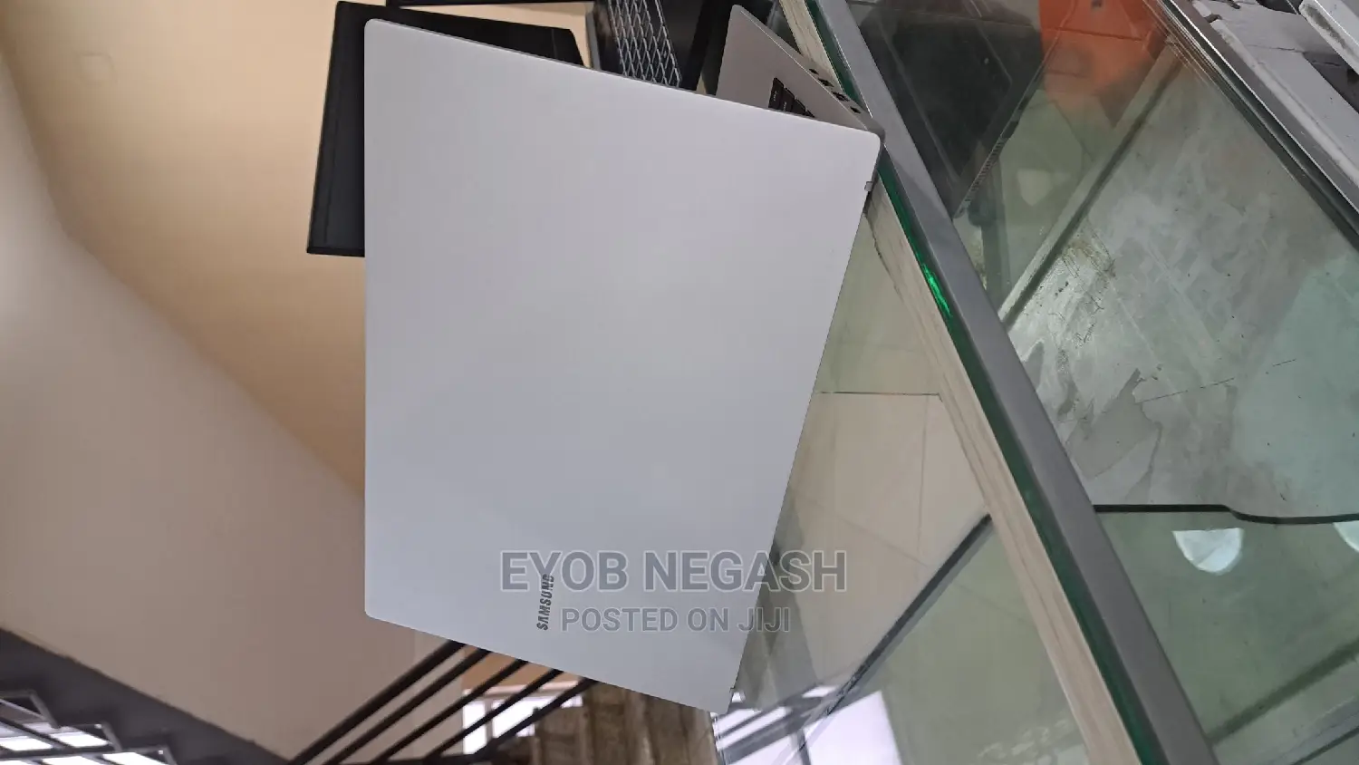 New Laptop Samsung 8GB Intel Core I5 SSD 512GB