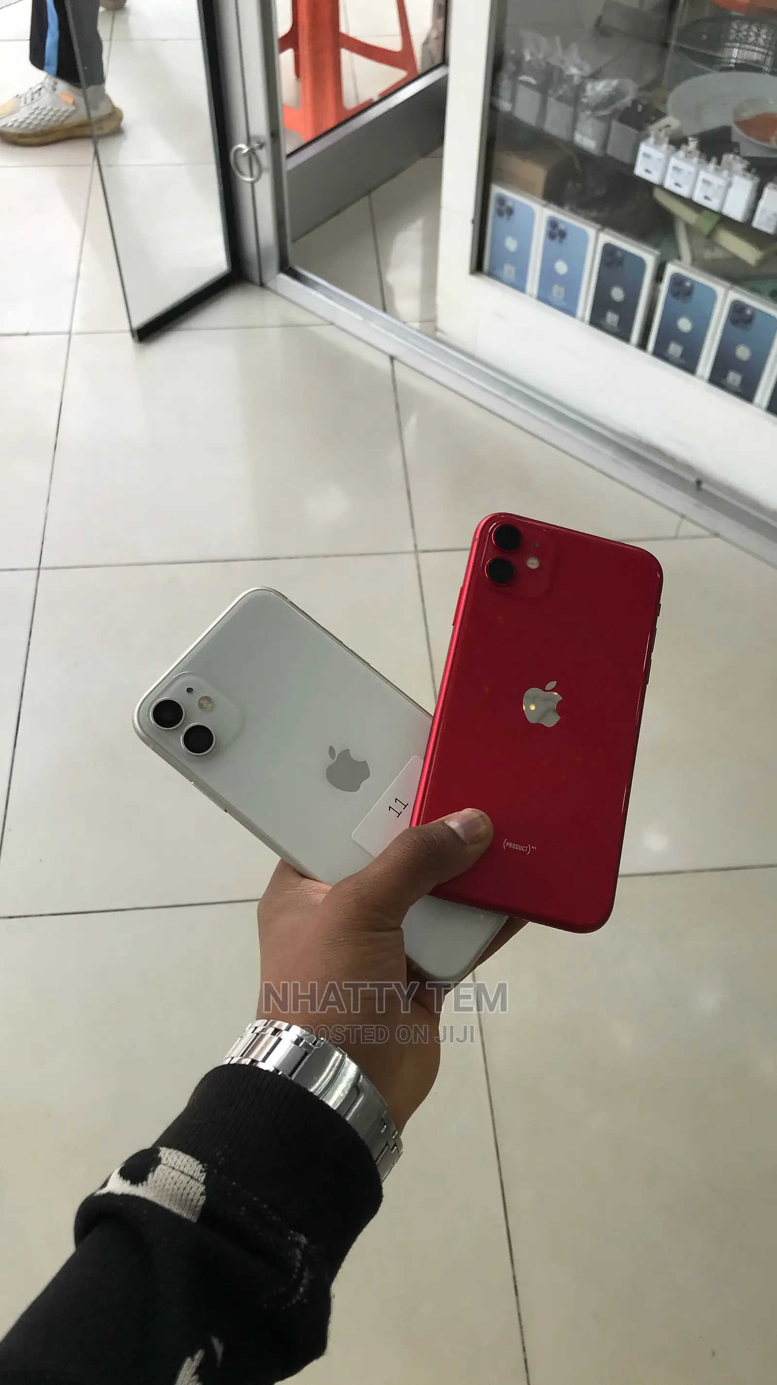 New Apple iPhone 11 64 GB White