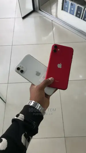 New Apple iPhone 11 64 GB White