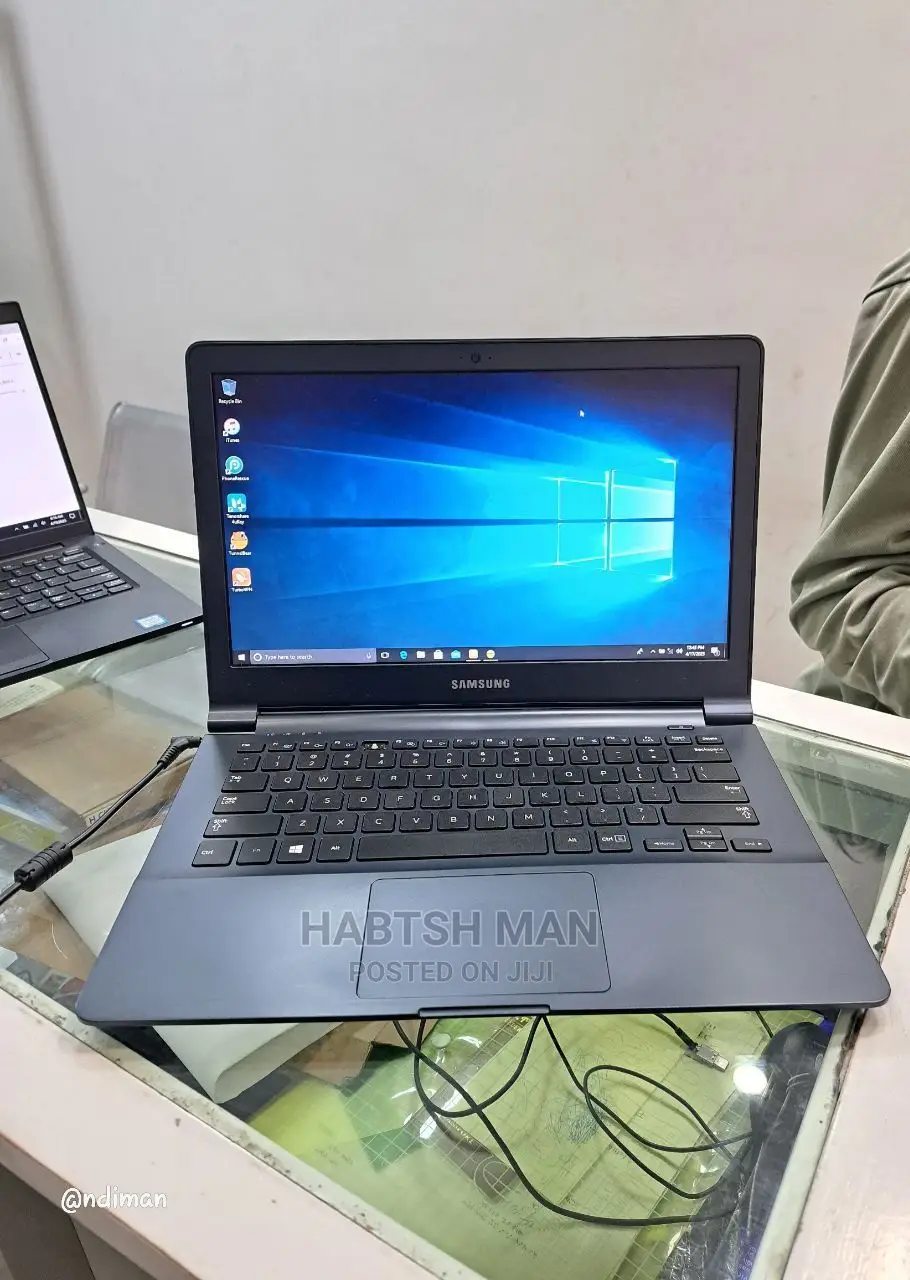 New Laptop Samsung Galaxy Book 2 4GB Intel Core 2 Duo SSD 128GB