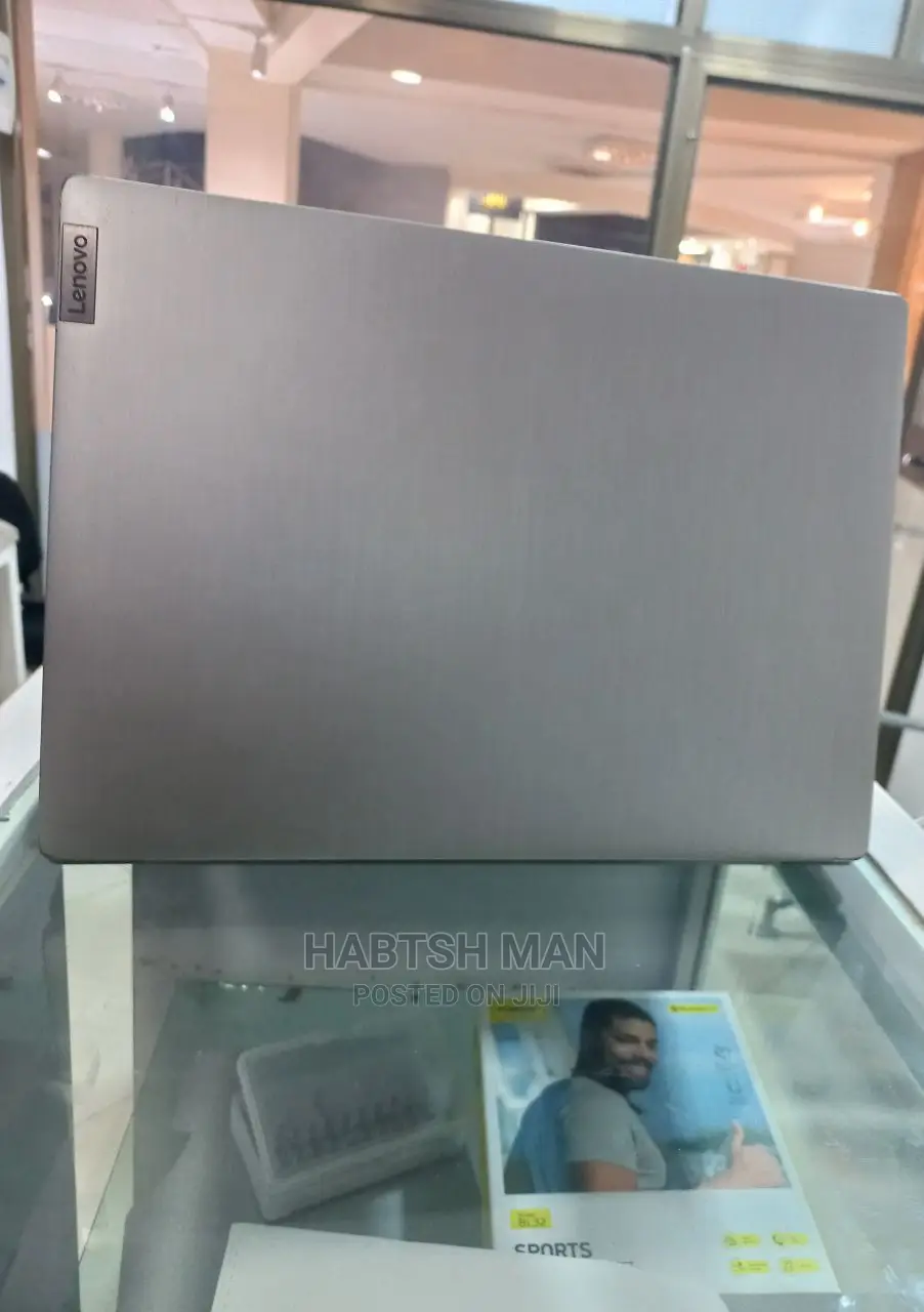 New Laptop Lenovo Ideapad 3 8GB Intel Core I5 HDD 1T