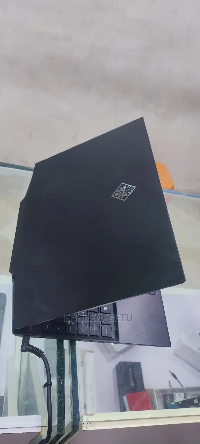 New Laptop HP Omen X 17t 16GB Intel Core I7 HDD+SSD 512GB