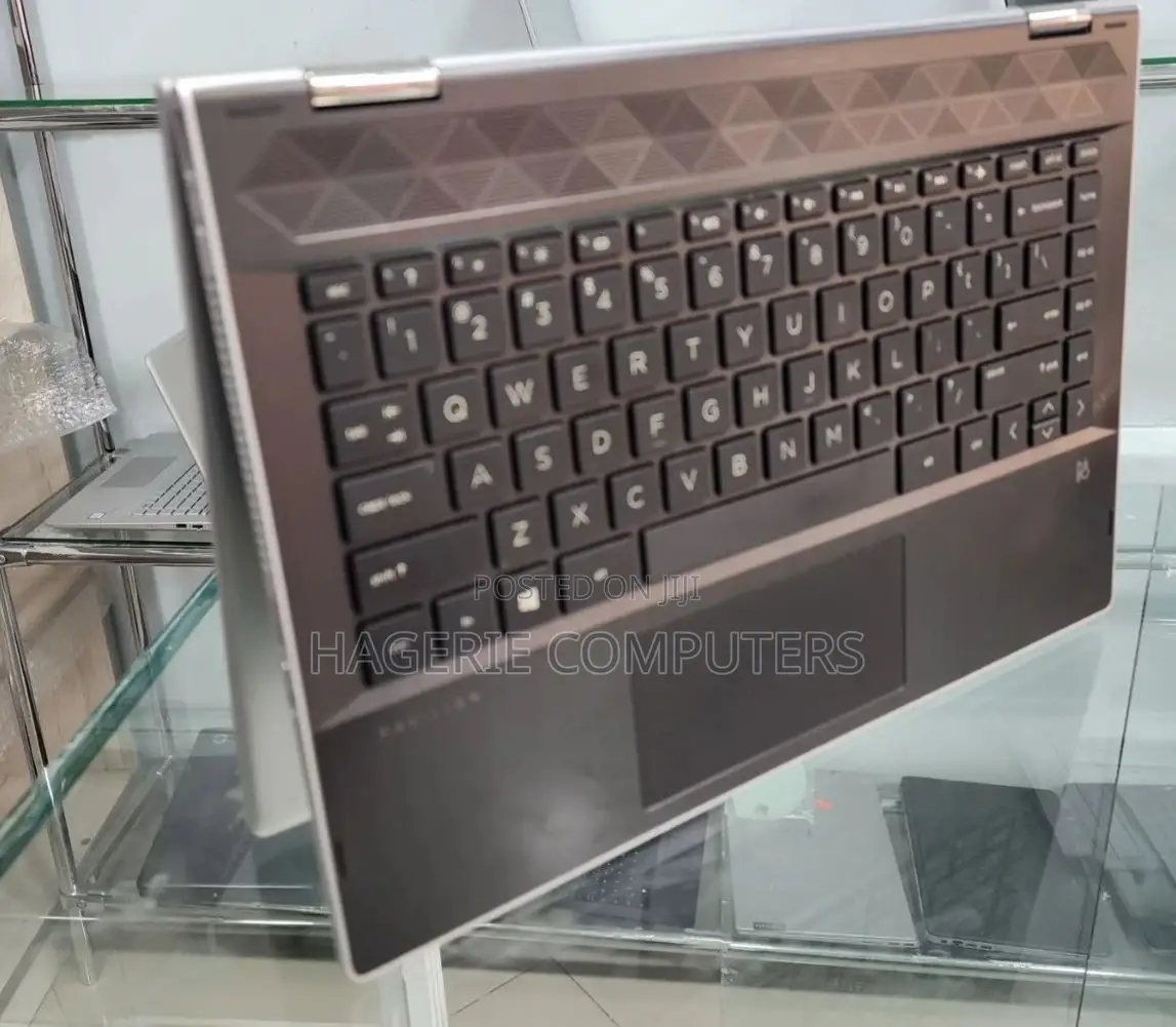 New Laptop HP Pavilion X360 8GB Intel Core I3 HDD 1T